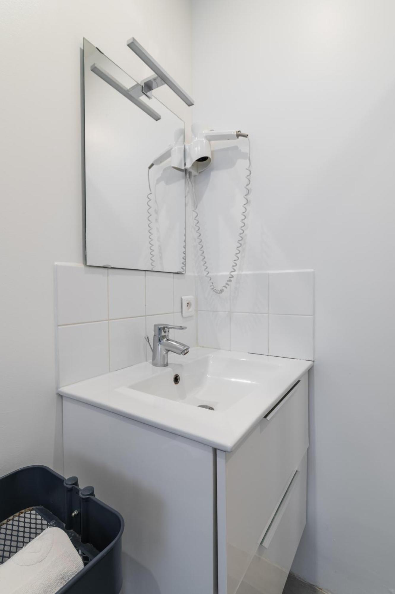 Charmant Appartement Calme Place Du Trocadero - 4P - Flat-Guest Paris Bagian luar foto
