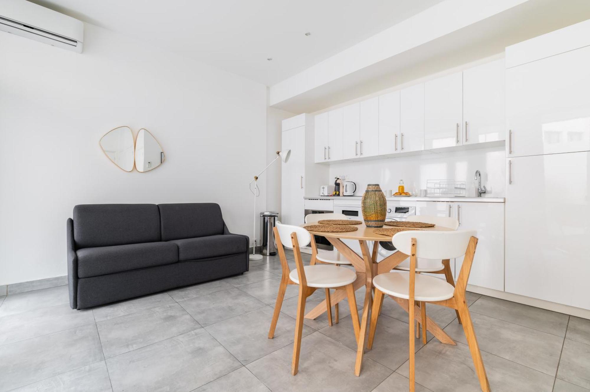 Charmant Appartement Calme Place Du Trocadero - 4P - Flat-Guest Paris Bagian luar foto